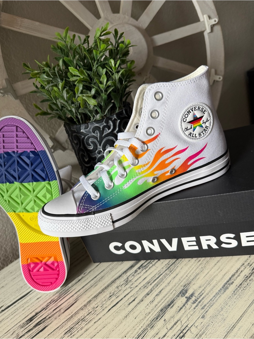 NEW!  RARE!  RETIRED!  PRIDE CHUCKS! 🌈